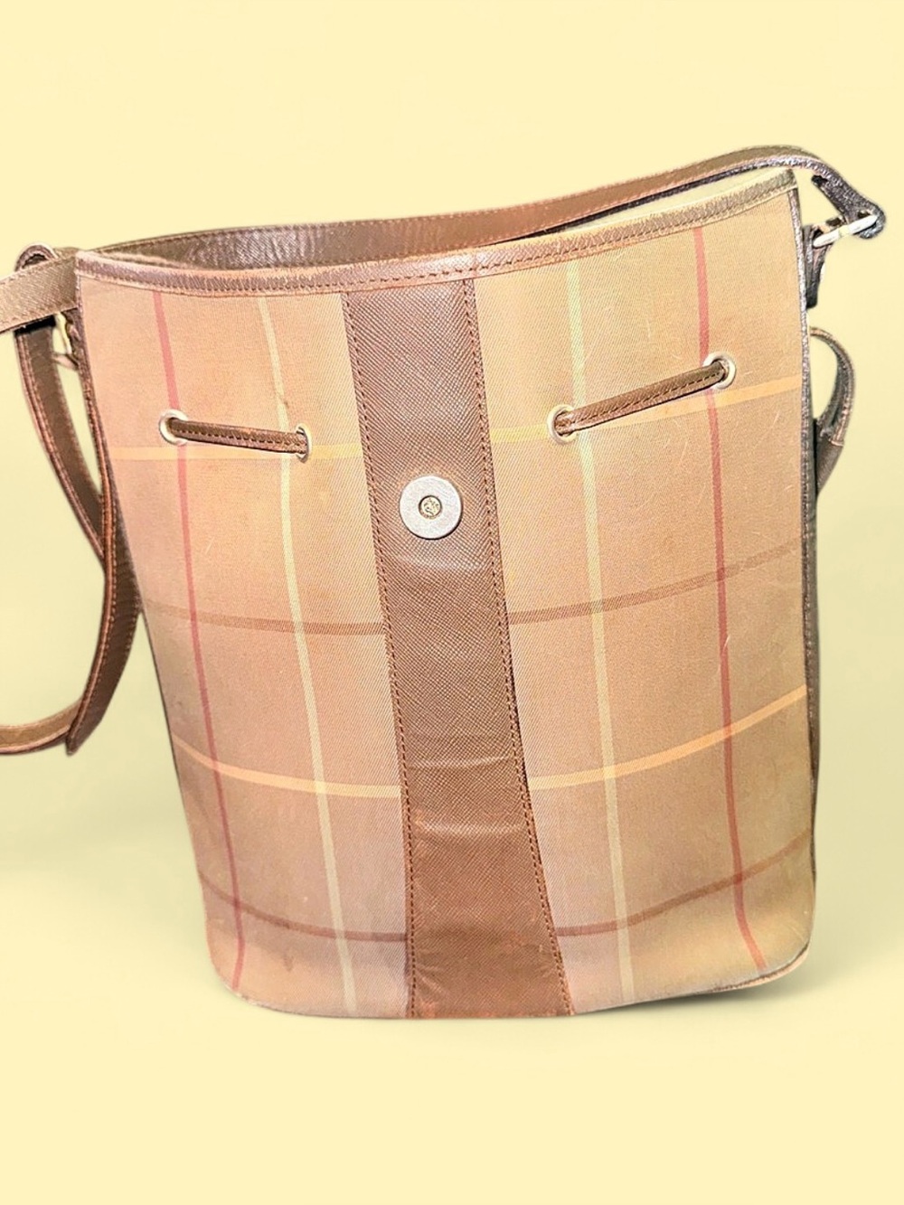 Authentic Vintage 80's Burberry crossbody bucket bag